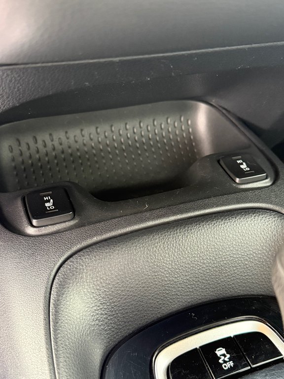 2022 Toyota Corolla LE, CAMÉRA DE RECUL, BANC CHAUFFANT in Charlemagne, Quebec - 17 - w1024h768px