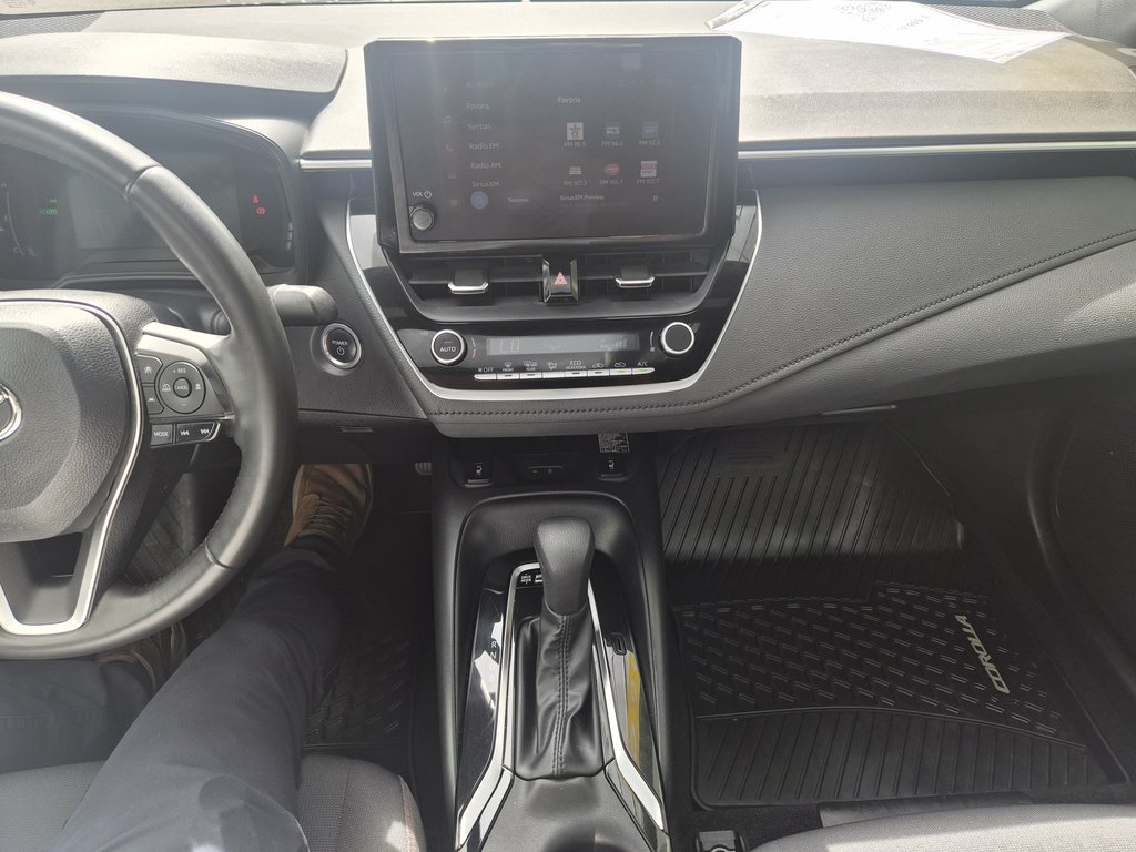 2023 Toyota Corolla SE HYBRID TI in Saint-Jérôme, Quebec - 10 - w1024h768px