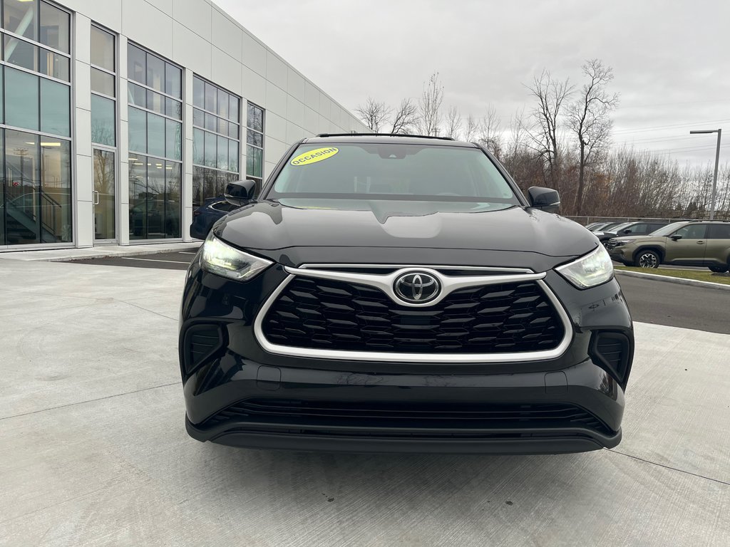 2020 Toyota Highlander LE,AWD,CAMÉRA DE RECUL,BANC CHAUFFANT in Charlemagne, Quebec - 2 - w1024h768px