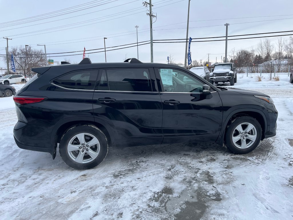 2020 Toyota Highlander LE,AWD,CAMÉRA DE RECUL,BANC CHAUFFANT in Charlemagne, Quebec - 14 - w1024h768px