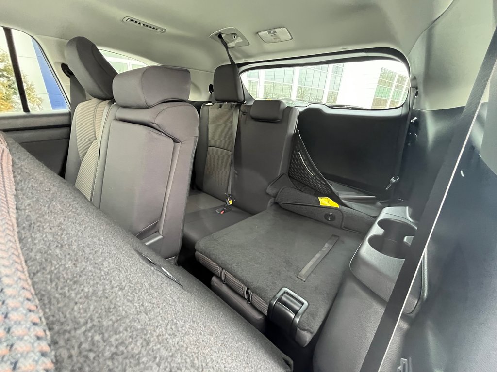 2020 Toyota Highlander LE,AWD,CAMÉRA DE RECUL,BANC CHAUFFANT in Charlemagne, Quebec - 10 - w1024h768px