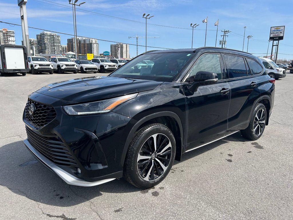 Toyota Highlander XSE 2021 à Charlemagne, Québec - 1 - w1024h768px