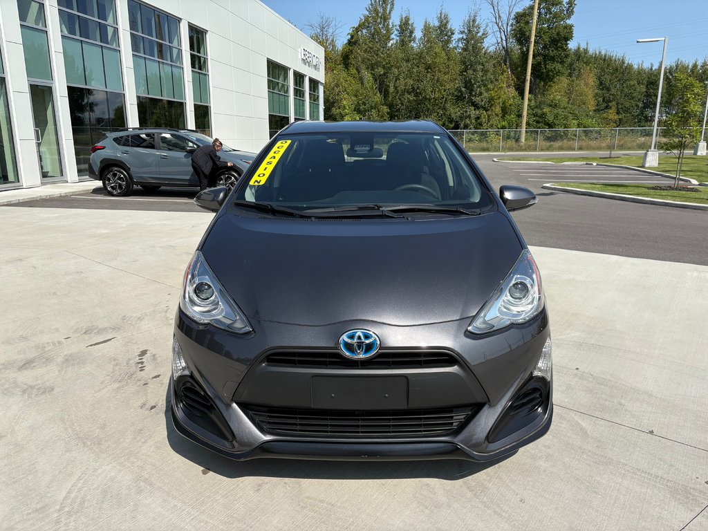 2017 Toyota Prius C TECHNOLOGY, CAMÉRA DE RECUL, BANC CHAUFFANT in Charlemagne, Quebec - 2 - w1024h768px