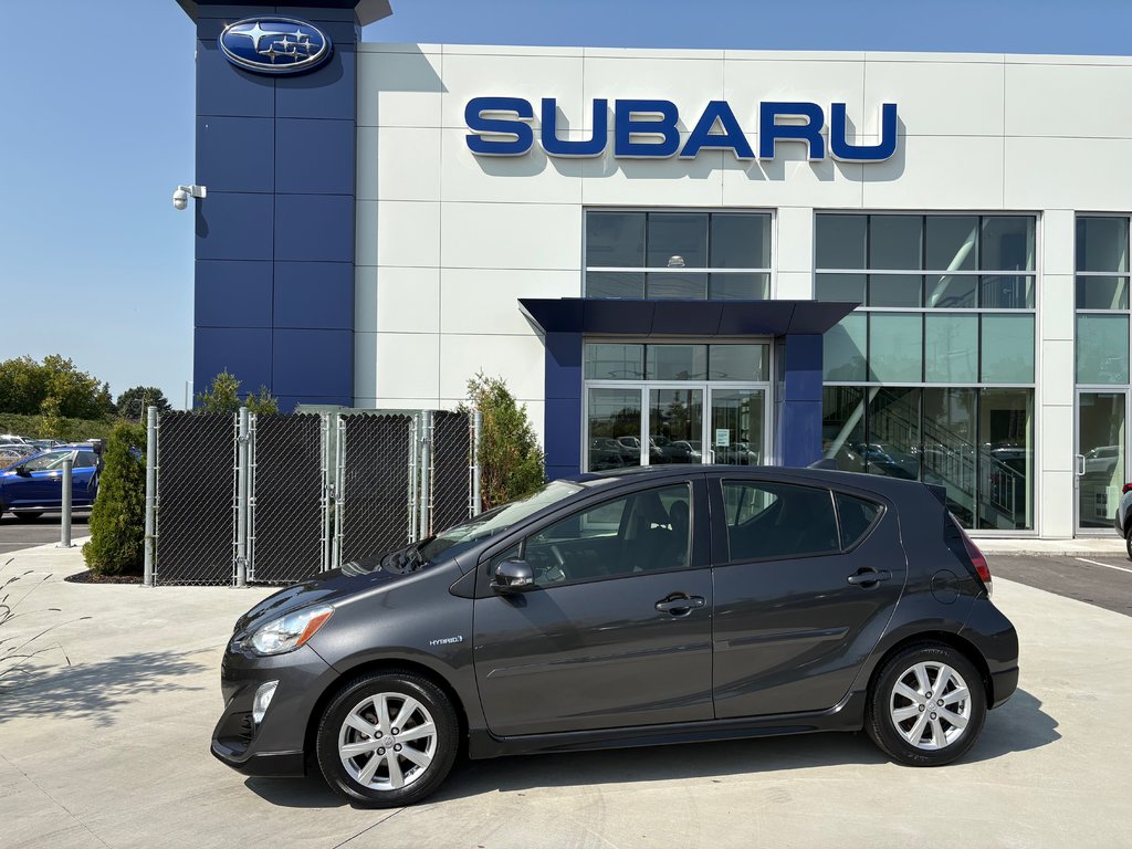 2017 Toyota Prius C TECHNOLOGY, CAMÉRA DE RECUL, BANC CHAUFFANT in Charlemagne, Quebec - 3 - w1024h768px
