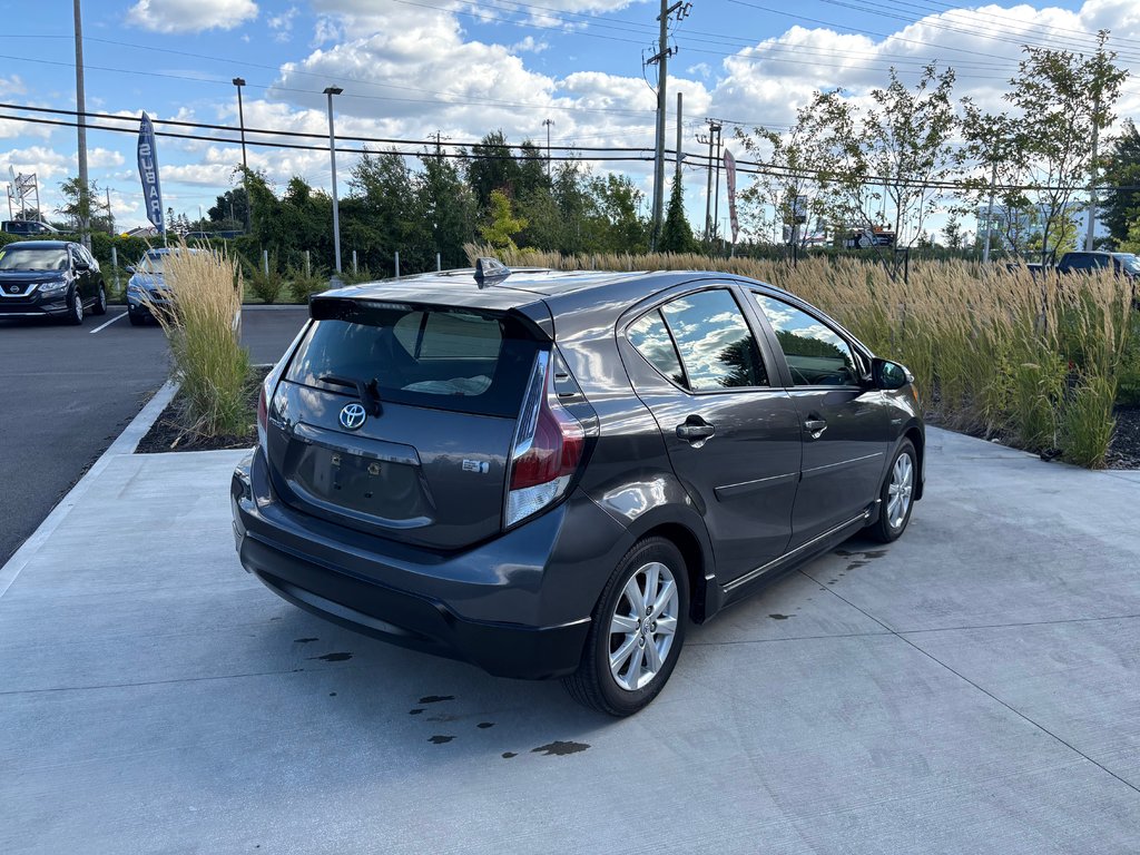 2017 Toyota Prius C TECHNOLOGY, CAMÉRA DE RECUL, BANC CHAUFFANT in Charlemagne, Quebec - 11 - w1024h768px