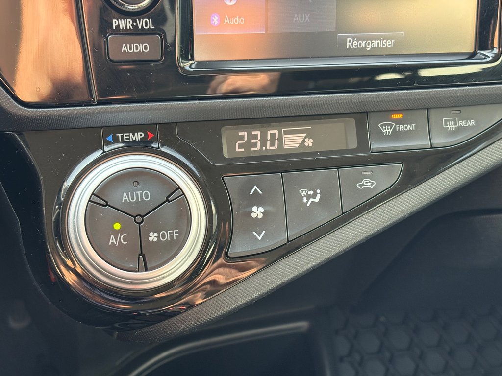 2017 Toyota Prius C TECHNOLOGY, CAMÉRA DE RECUL, BANC CHAUFFANT in Charlemagne, Quebec - 17 - w1024h768px