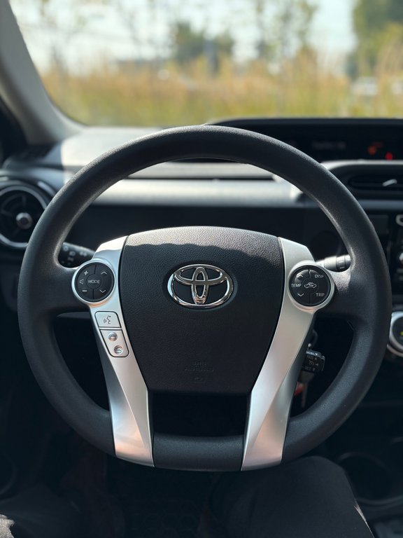 2017 Toyota Prius C TECHNOLOGY, CAMÉRA DE RECUL, BANC CHAUFFANT in Charlemagne, Quebec - 20 - w1024h768px