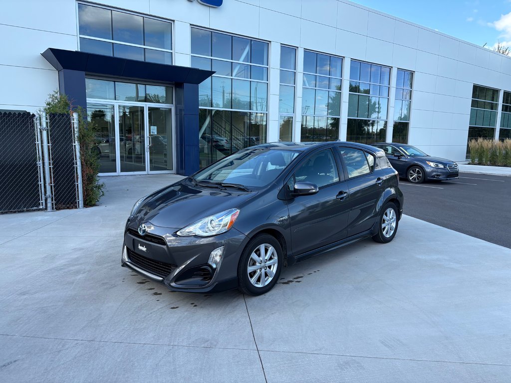 2017 Toyota Prius C TECHNOLOGY, CAMÉRA DE RECUL, BANC CHAUFFANT in Charlemagne, Quebec - 1 - w1024h768px