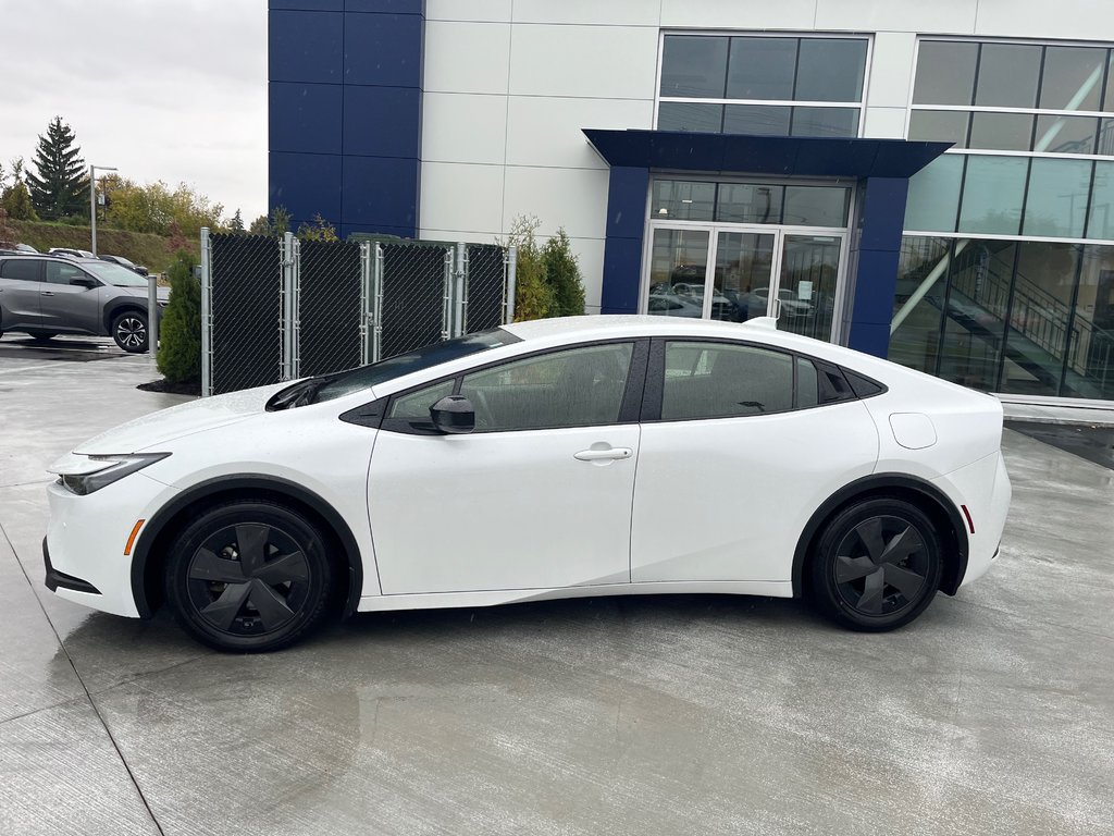 PRIUS PRIME SE,PRIME,CAMÉRA DE RECUL,BANC CHAUFFANT 2023 à Charlemagne, Québec - 6 - w1024h768px