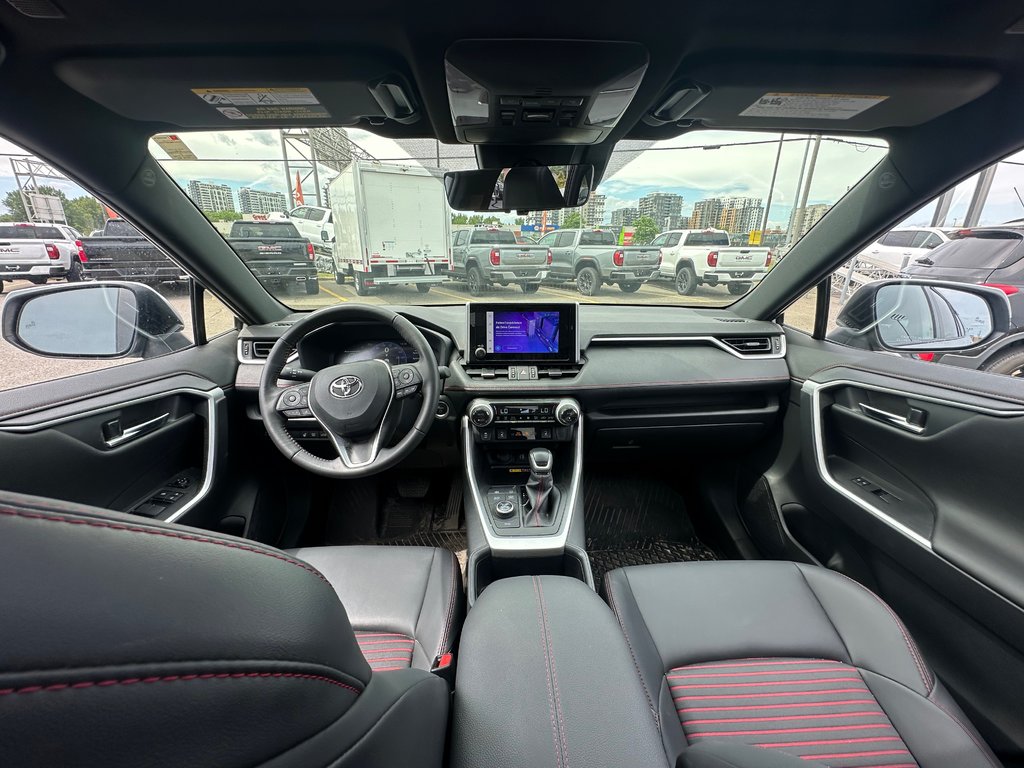 Toyota RAV4 Prime XSE 2024 à Charlemagne, Québec - 9 - w1024h768px