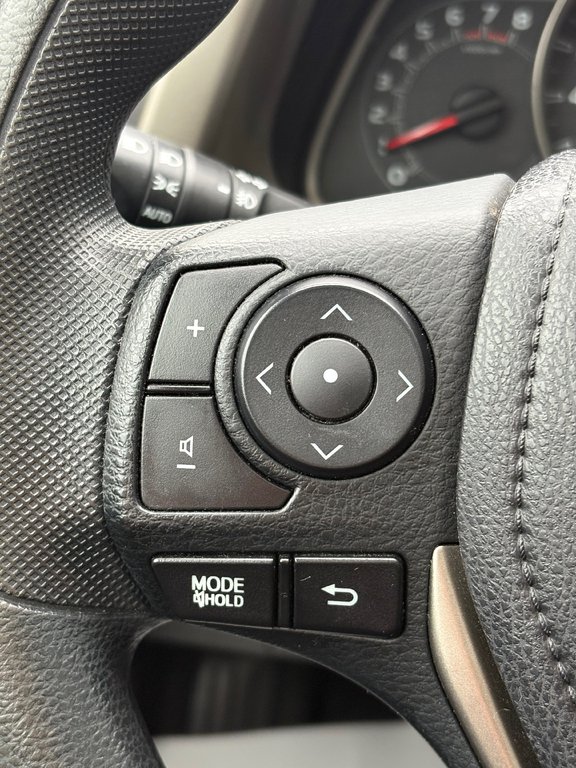2015 Toyota RAV4 XLE,AWD,CAMÉRA DE RECUL,BANC CHAUFFANT in Saint-Jérôme, Quebec - 20 - w1024h768px