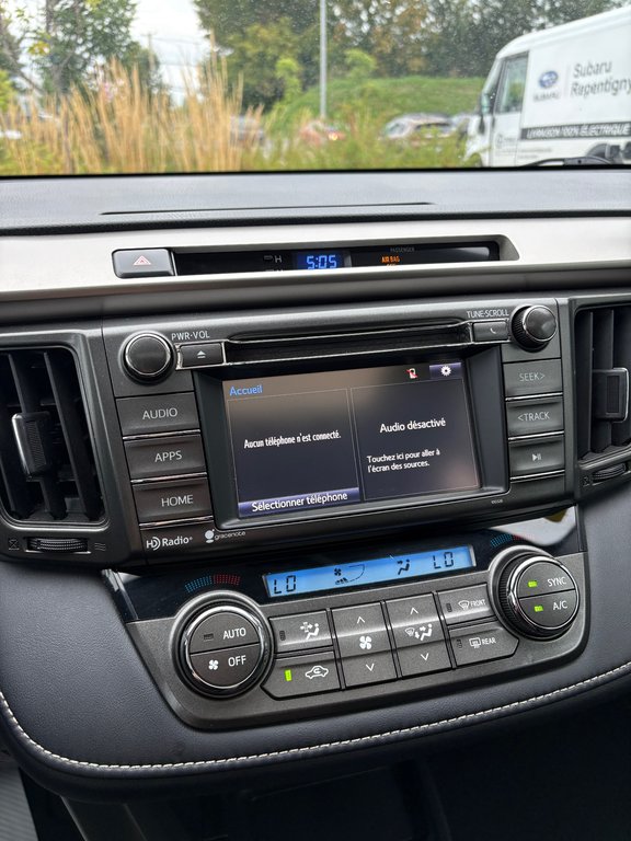 2015 Toyota RAV4 XLE,AWD,CAMÉRA DE RECUL,BANC CHAUFFANT in Saint-Jérôme, Quebec - 17 - w1024h768px