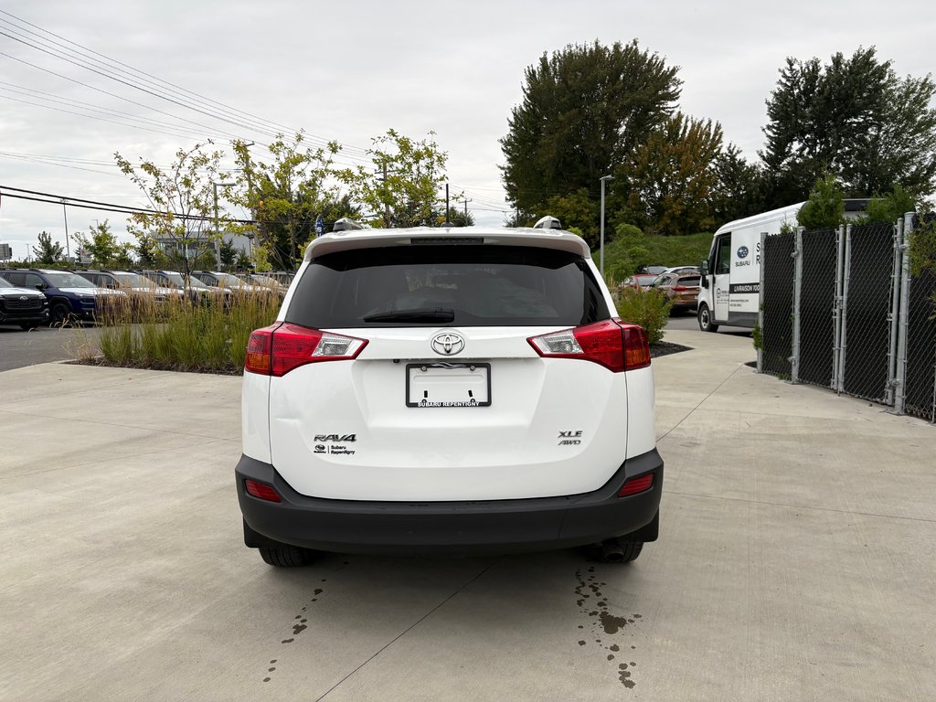 2015 Toyota RAV4 XLE,AWD,CAMÉRA DE RECUL,BANC CHAUFFANT in Saint-Jérôme, Quebec - 8 - w1024h768px