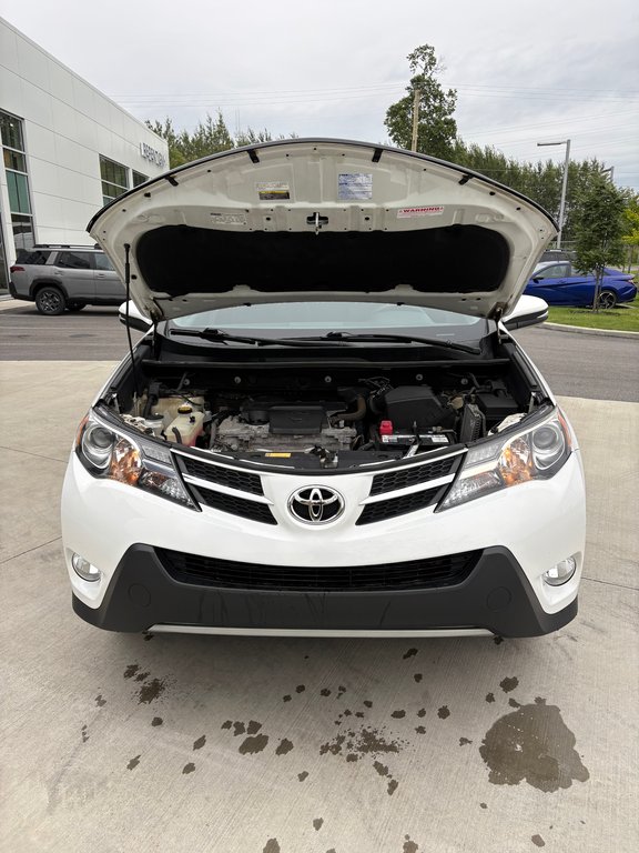 2015 Toyota RAV4 XLE,AWD,CAMÉRA DE RECUL,BANC CHAUFFANT in Saint-Jérôme, Quebec - 23 - w1024h768px