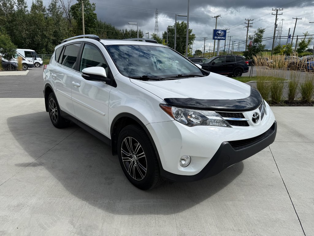 Toyota RAV4 XLE,AWD,CAMÉRA DE RECUL,BANC CHAUFFANT 2015 à Saint-Jérôme, Québec - 14 - w1024h768px