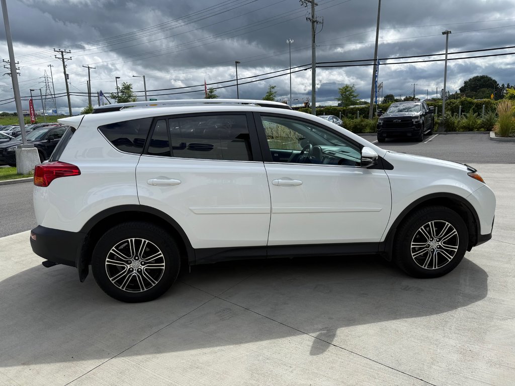 Toyota RAV4 XLE,AWD,CAMÉRA DE RECUL,BANC CHAUFFANT 2015 à Saint-Jérôme, Québec - 13 - w1024h768px