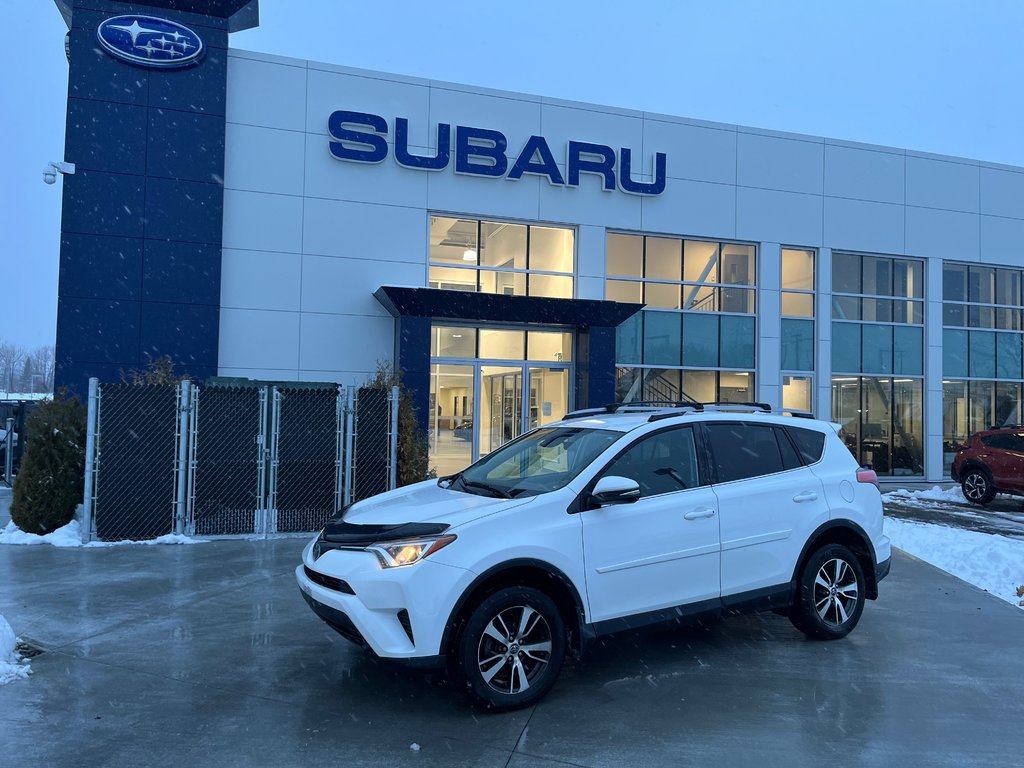 2018  RAV4 LE,AWD,CAMÉRA DE RECUL,BANC CHAUFFANT in Charlemagne, Quebec - 3 - w1024h768px