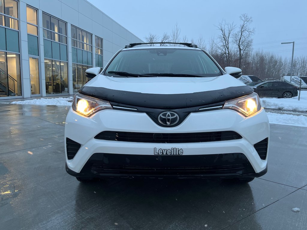 2018  RAV4 LE,AWD,CAMÉRA DE RECUL,BANC CHAUFFANT in Charlemagne, Quebec - 2 - w1024h768px