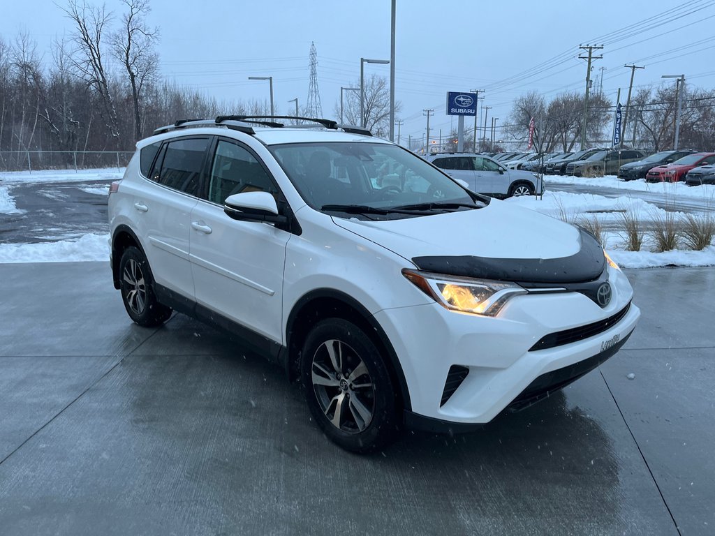 2018  RAV4 LE,AWD,CAMÉRA DE RECUL,BANC CHAUFFANT in Charlemagne, Quebec - 14 - w1024h768px