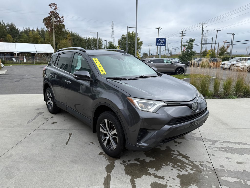 2018 Toyota RAV4 LE,CAMÉRA DE RECUL,BANC CHAUFFANT in Saint-Jérôme, Quebec - 13 - w1024h768px