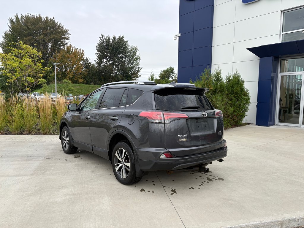 2018 Toyota RAV4 LE, CAMÉRA DE RECUL, BANC CHAUFFANT in Saint-Jérôme, Quebec - 7 - w1024h768px