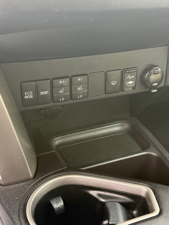 2018 Toyota RAV4 LE,CAMÉRA DE RECUL,BANC CHAUFFANT in Saint-Jérôme, Quebec - 16 - w1024h768px