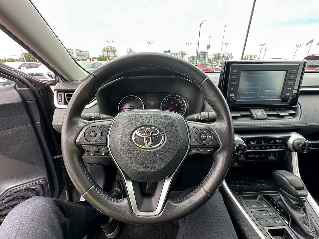 2019 Toyota RAV4 XLE in Charlemagne, Quebec - 9 - w1024h768px