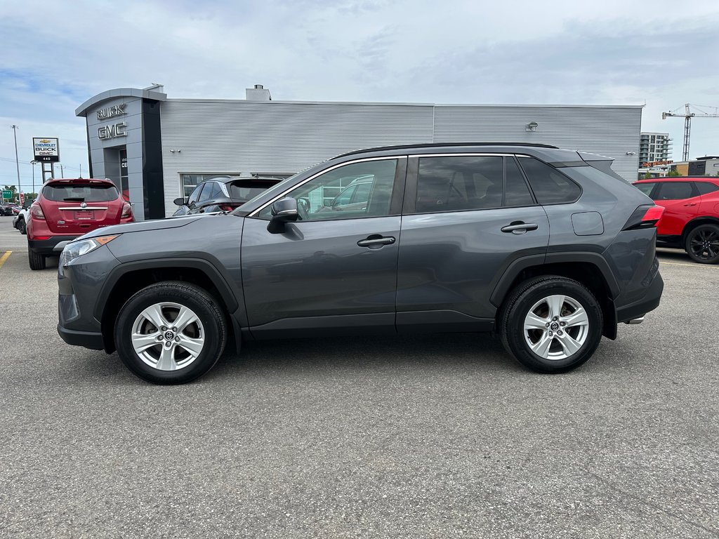 2019 Toyota RAV4 XLE in Charlemagne, Quebec - 2 - w1024h768px