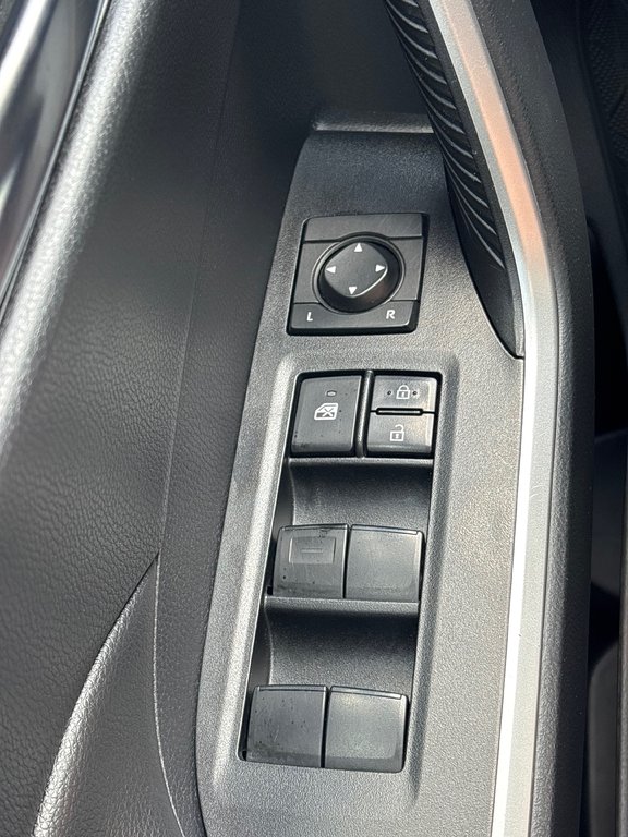 2019 Toyota RAV4 XLE,AWD,CAMÉRA DE RECUL,BANC CHAUFFANT in Saint-Jérôme, Quebec - 22 - w1024h768px