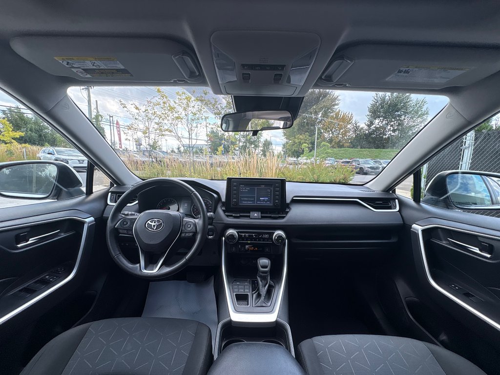 2019 Toyota RAV4 XLE,AWD,CAMÉRA DE RECUL,BANC CHAUFFANT in Saint-Jérôme, Quebec - 10 - w1024h768px