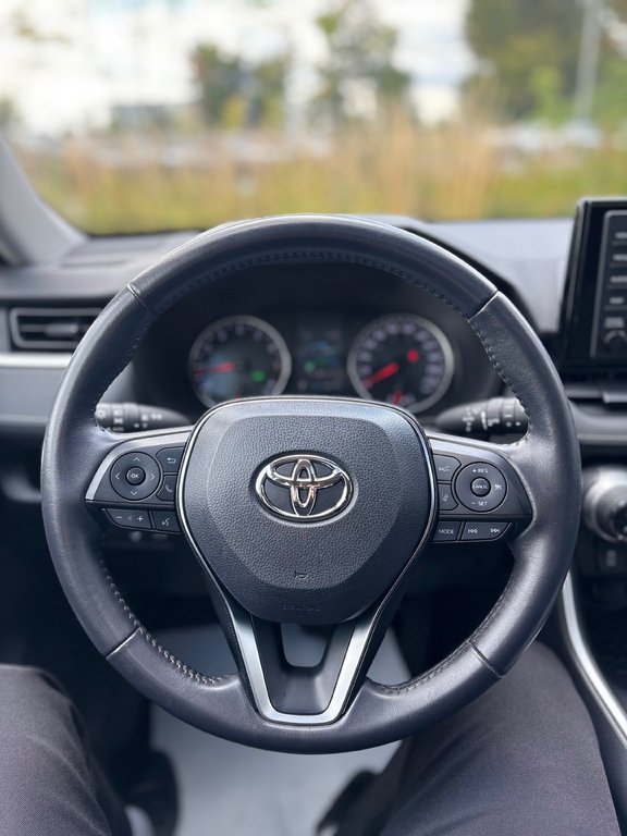 2019 Toyota RAV4 XLE,AWD,CAMÉRA DE RECUL,BANC CHAUFFANT in Saint-Jérôme, Quebec - 18 - w1024h768px