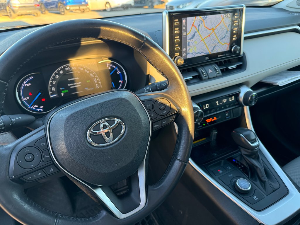 2020  RAV4 HYBRIDE LIMITÉ NAVIGATION.TOIT.SIEGES CUIR in Charlemagne, Quebec - 9 - w1024h768px