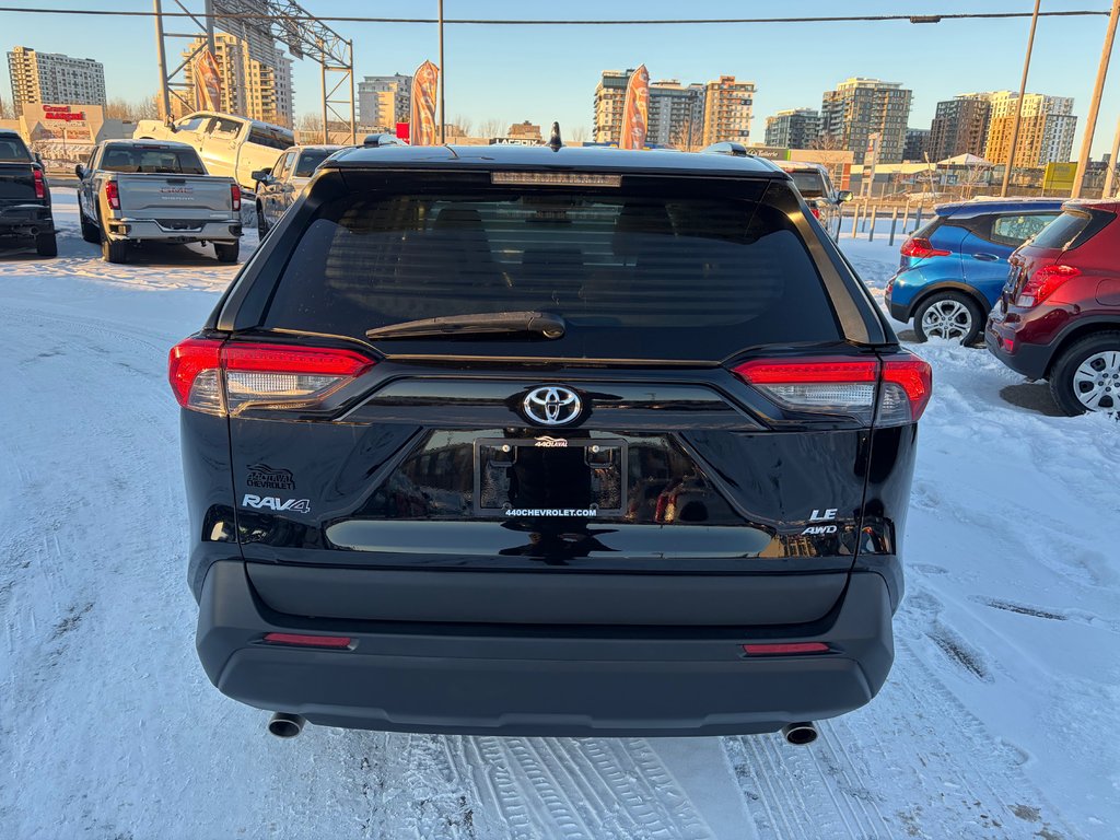 Toyota RAV4 LE 2021 à Charlemagne, Québec - 5 - w1024h768px