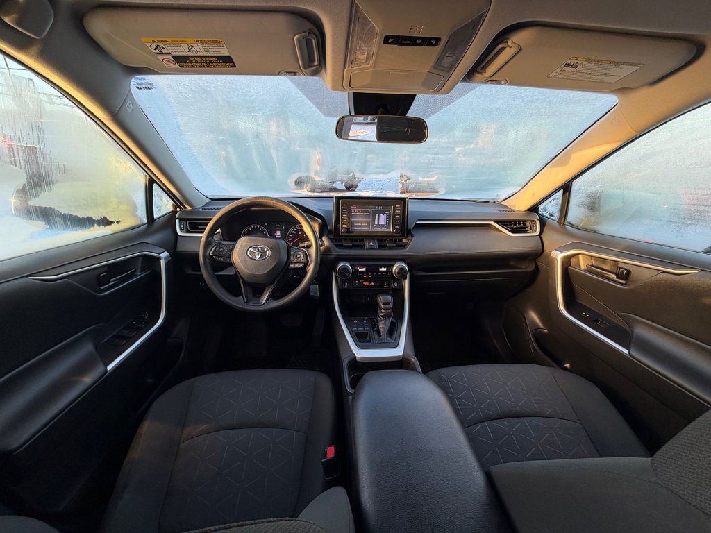 Toyota RAV4 LE 2021 à Charlemagne, Québec - 9 - w1024h768px