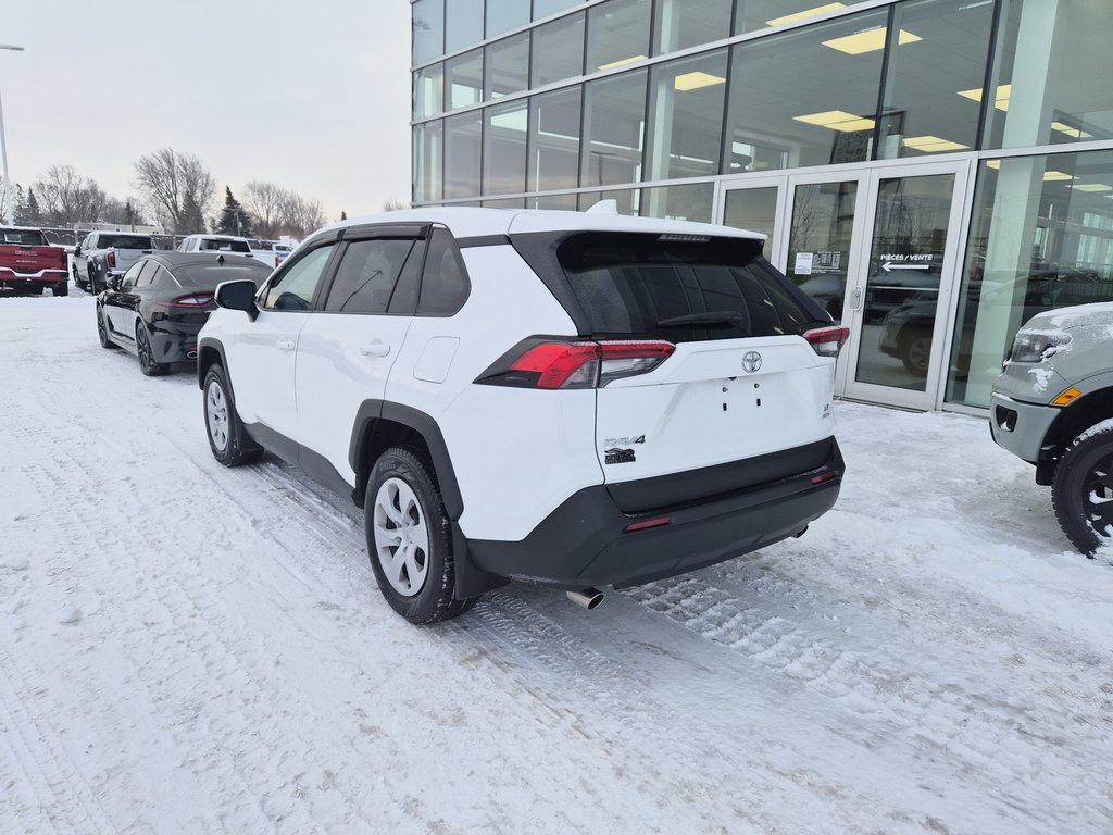Toyota RAV4 LE AWD 2023 à Charlemagne, Québec - 4 - w1024h768px