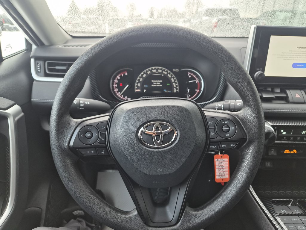 Toyota RAV4 LE AWD 2023 à Charlemagne, Québec - 7 - w1024h768px