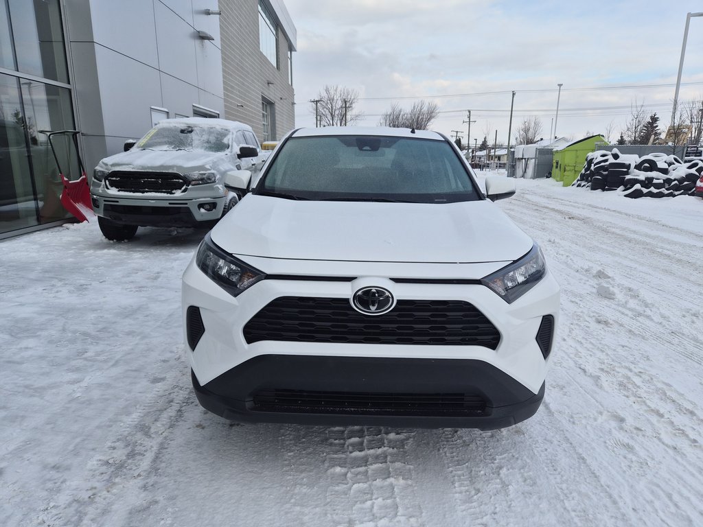 Toyota RAV4 LE AWD 2023 à Charlemagne, Québec - 2 - w1024h768px