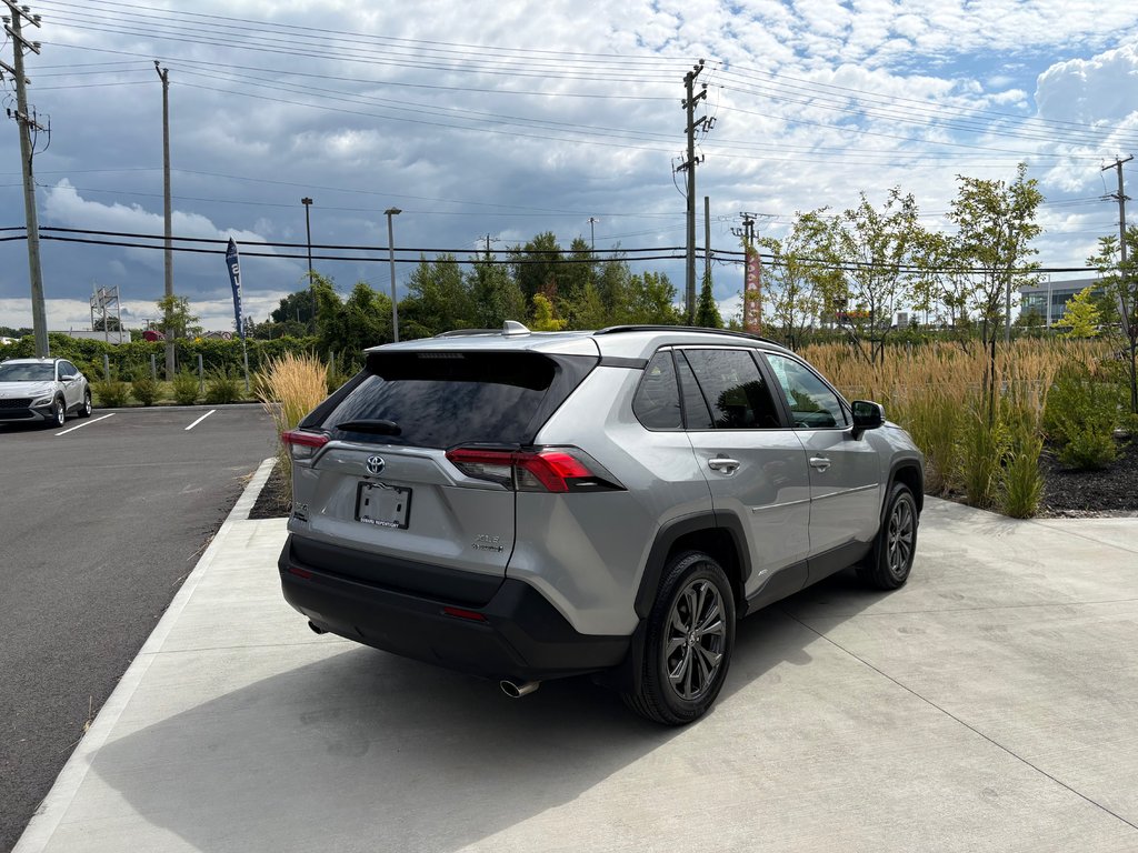 2024 Toyota RAV4 HYBRID XLE PREMIUM, BANC CHAUFFANT,CAMÉRA DE RECUL in Charlemagne, Quebec - 11 - w1024h768px