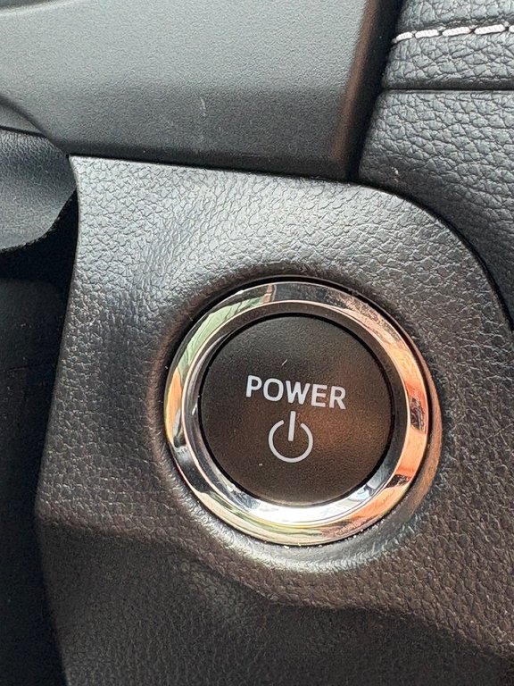 2024 Toyota RAV4 HYBRID XLE PREMIUM, BANC CHAUFFANT,CAMÉRA DE RECUL in Charlemagne, Quebec - 20 - w1024h768px