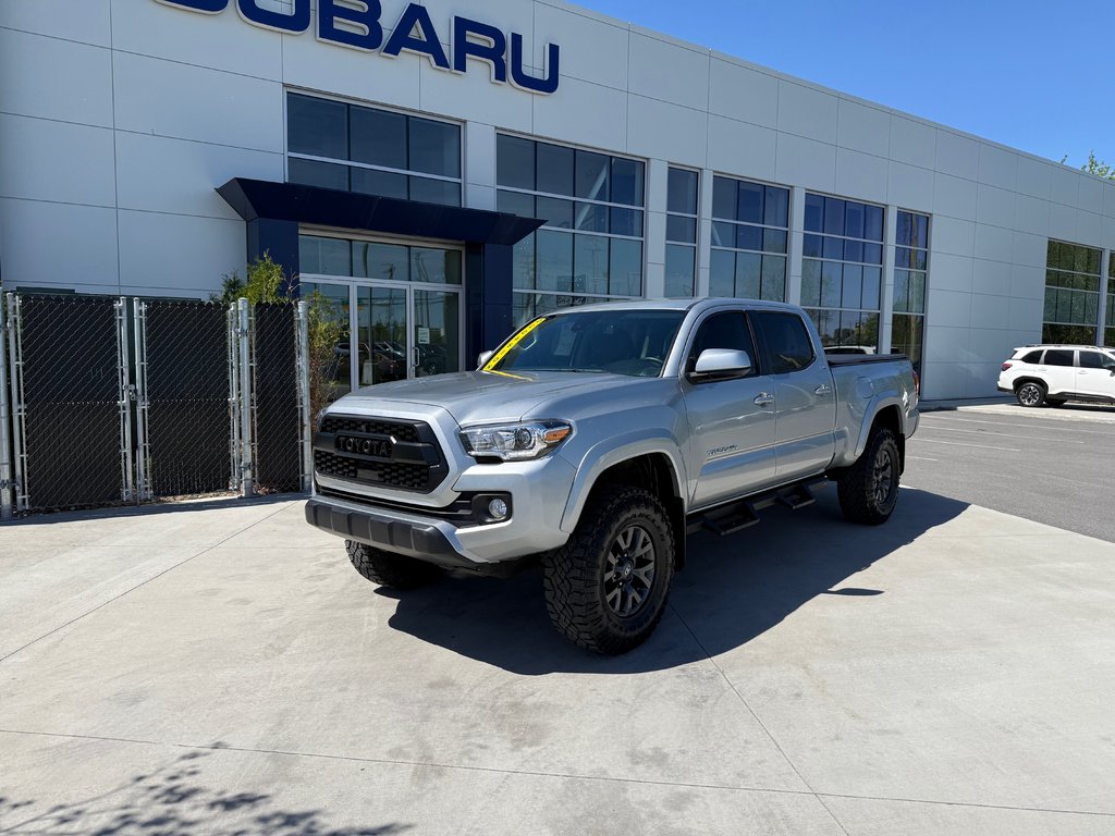 Toyota Tacoma SR5,4X4,SUSPENSION TRD,CAMÉRA DE RECUL 2023 à Charlemagne, Québec - 1 - w1024h768px