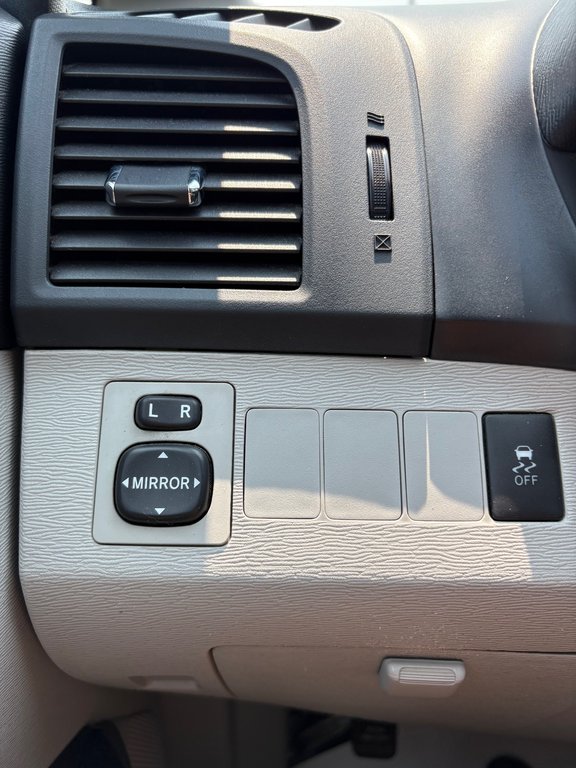 2013 Toyota Venza BASE,AWD,BLUETOOTH,A/C in Charlemagne, Quebec - 23 - w1024h768px