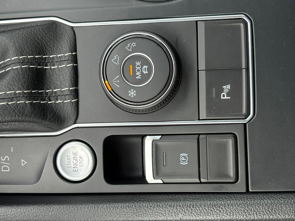 2023 Volkswagen Atlas Cross Sport Comfortline in Saint-Jérôme, Quebec - 15 - w1024h768px