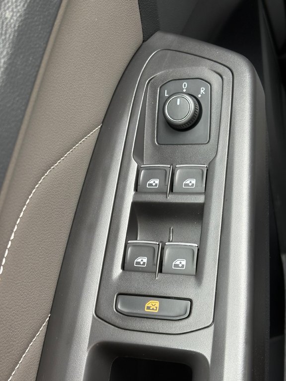 2023 Volkswagen Atlas Cross Sport Comfortline in Saint-Jérôme, Quebec - 22 - w1024h768px