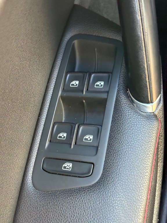 2018 Volkswagen Golf GTI AUTOBAHN, CAMÉRA DE RECUL, BANC CHAUFFANT in Charlemagne, Quebec - 22 - w1024h768px