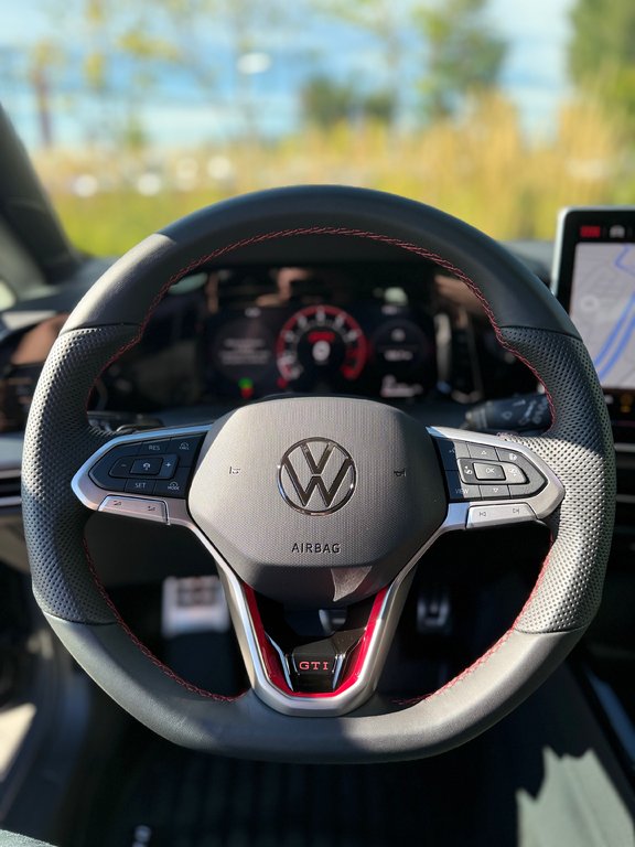 Volkswagen Golf GTI GTI, CAMÉRA DE RECUL,BANC CHAUFFANT 2026 à Saint-Jérôme, Québec - 20 - w1024h768px