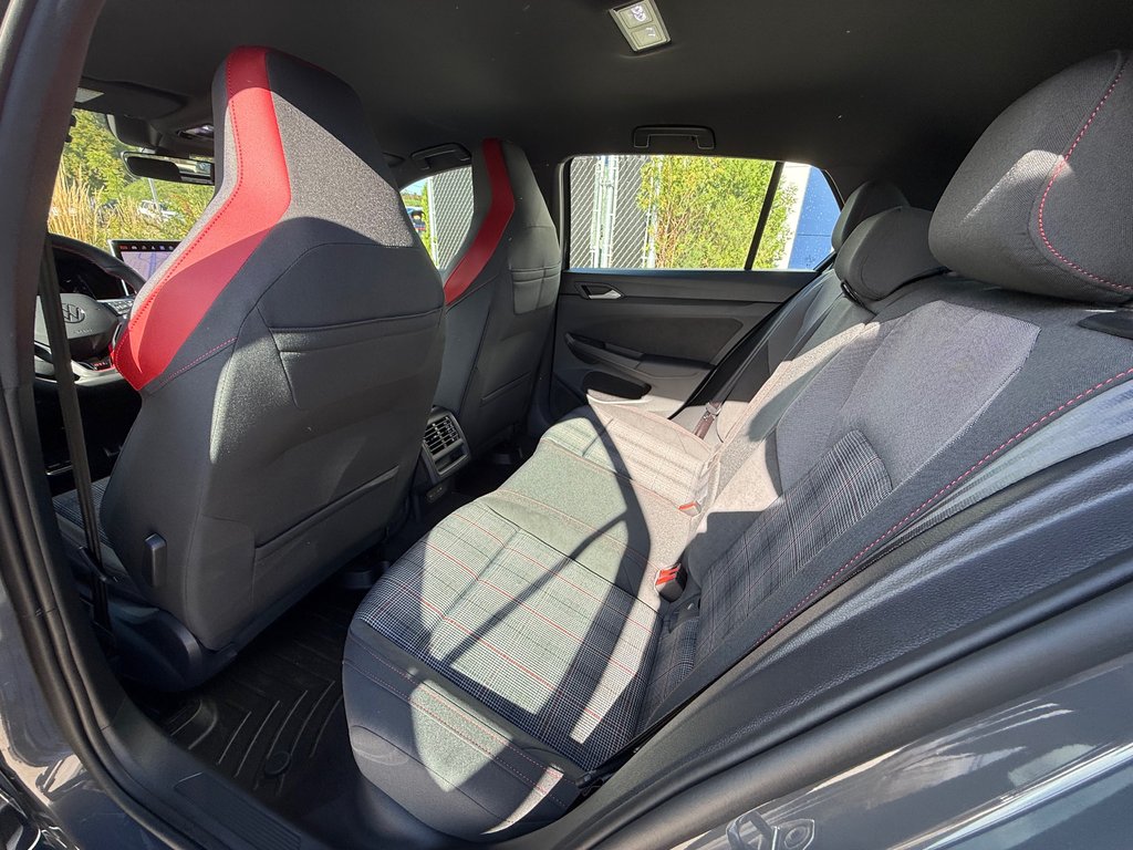 Volkswagen Golf GTI GTI, CAMÉRA DE RECUL,BANC CHAUFFANT 2026 à Saint-Jérôme, Québec - 9 - w1024h768px