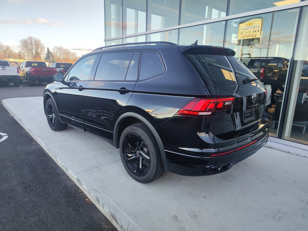 Tiguan Comfortline R-Line Black Edition 2023 à Charlemagne, Québec - 4 - w1024h768px