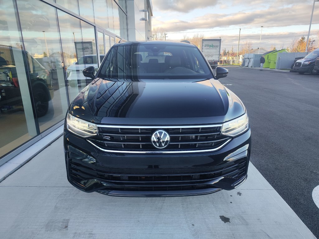 Tiguan Comfortline R-Line Black Edition 2023 à Charlemagne, Québec - 2 - w1024h768px