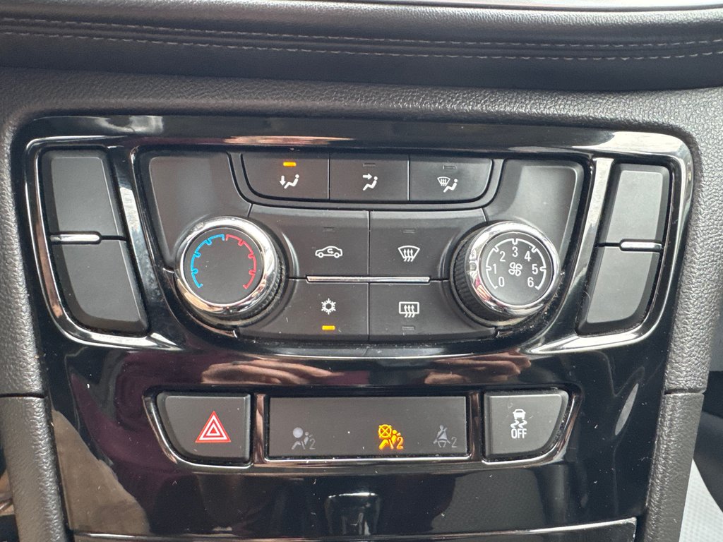 Buick Encore Preferred 2017 à Miramichi, Nouveau-Brunswick - 7 - w1024h768px