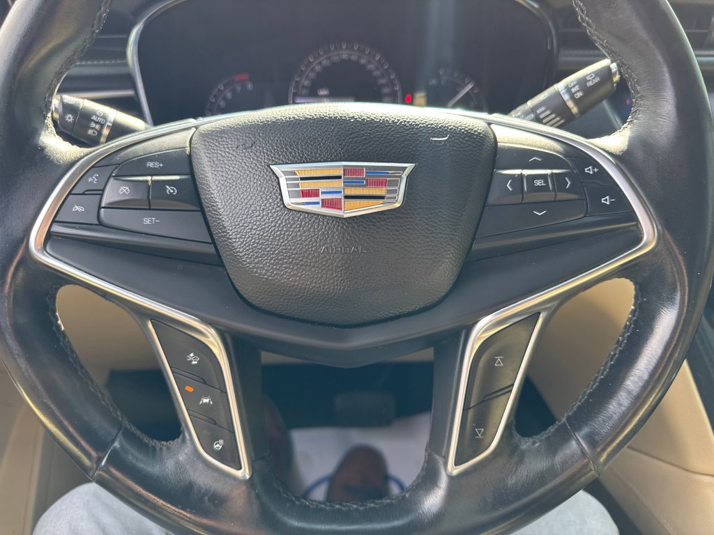 2017 Cadillac XT5 Luxury FWD in Miramichi, New Brunswick - 4 - w1024h768px